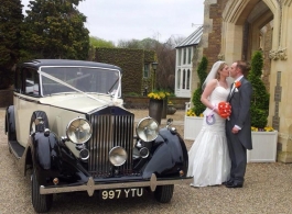 Vintage 1930s Rolls Royce for weddings in Basingstoke